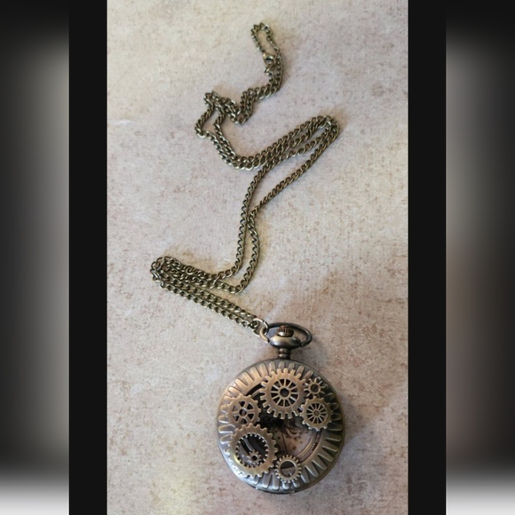 Brand New Steampunk gears quartz pocket watch - Picture 2 of 4
